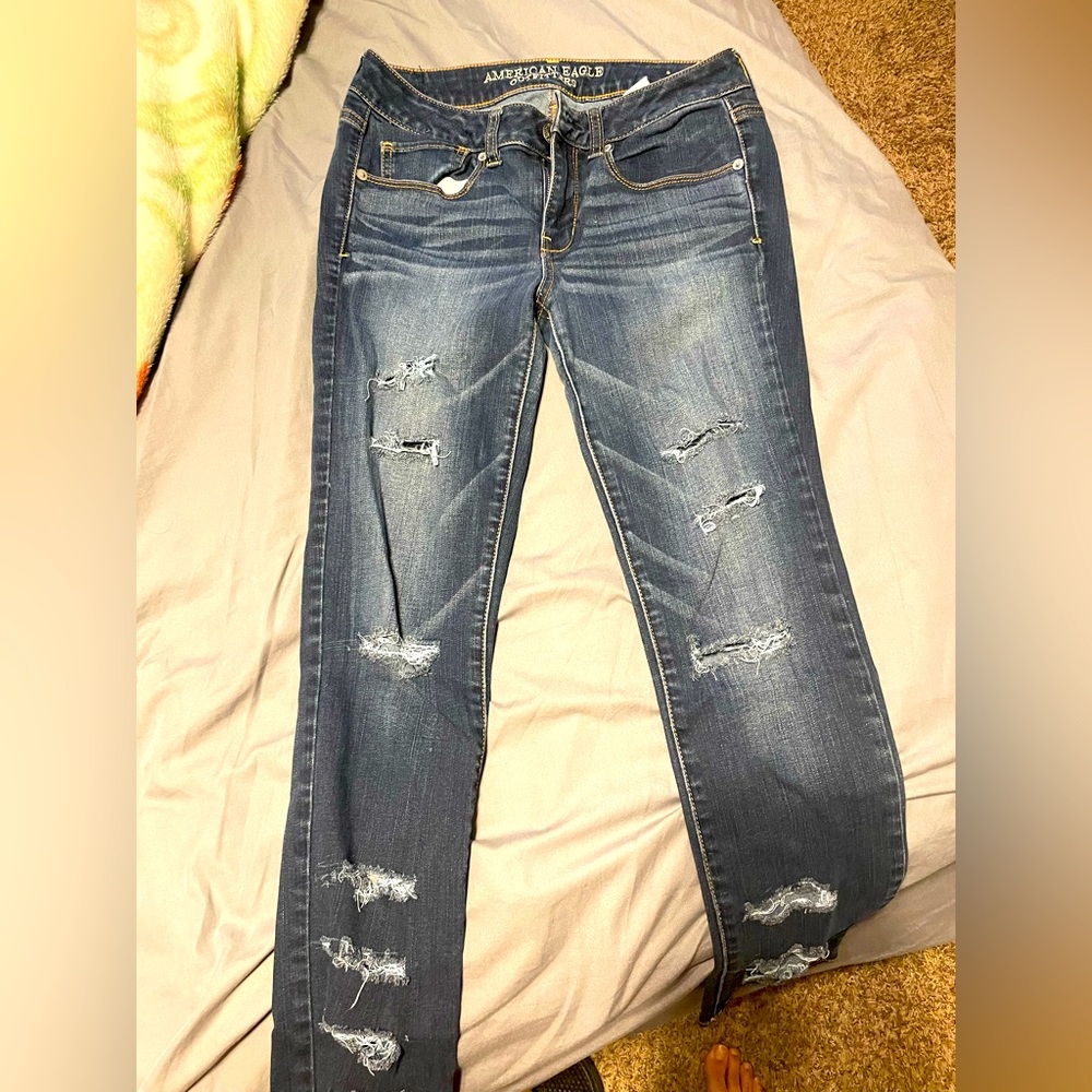 American eagle ripped jeans